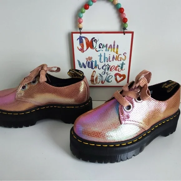 Dr. Martens Holly Pink Iridescent Leather Platform Boots Shoes Womens Size 7 NEW - Picture 8 of 10